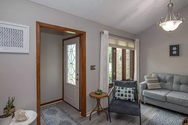 1320 Donson Cir, Kettering, OH 45459