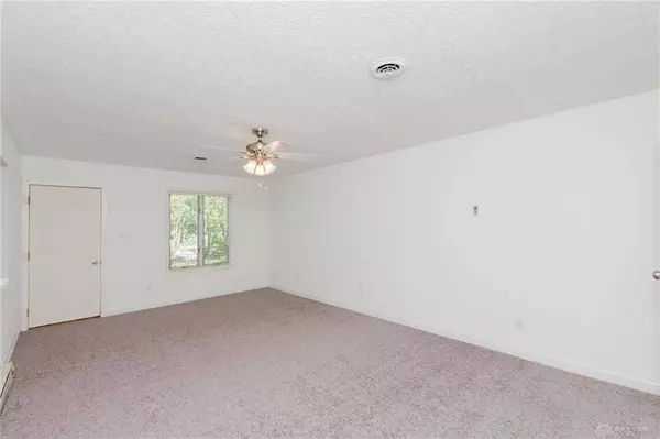 250 Lakengren Drive, Eaton, OH 45320