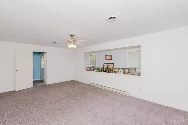 250 Lakengren Dr, Eaton, OH 45320