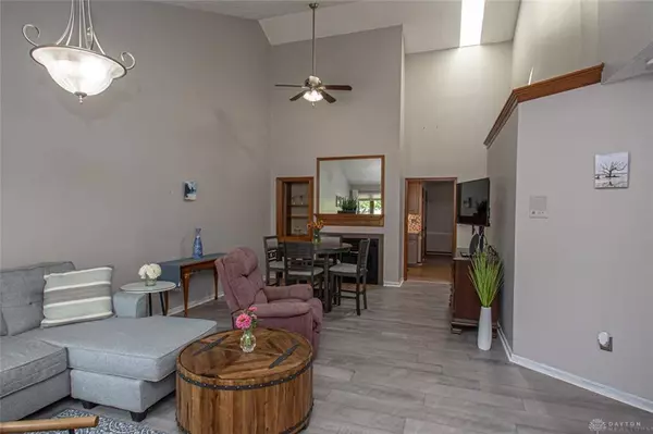 1320 Donson Circle, Dayton, OH 45429