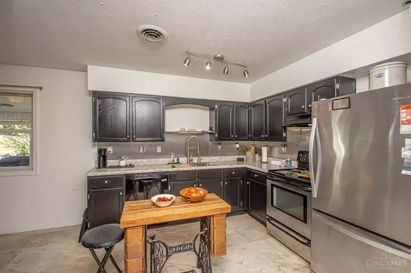 57 Shield Dr, Eaton, OH 45320