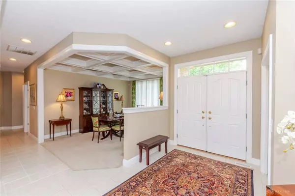 1267 Club View Drive, Dayton, OH 45458