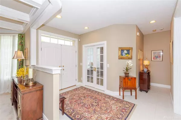 1267 Club View Drive, Dayton, OH 45458