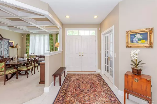 1267 Club View Drive, Dayton, OH 45458