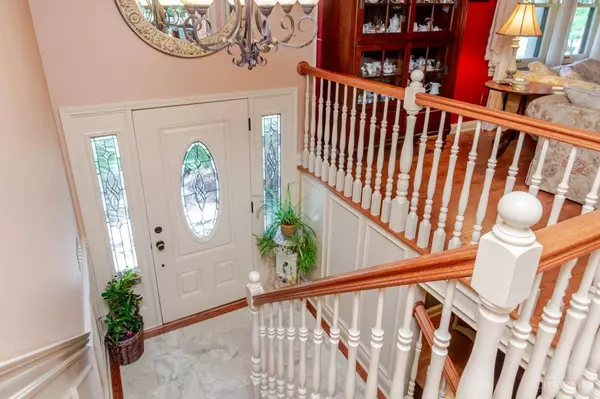 1817 Provincetown Rd, Washington Twp, OH 45459