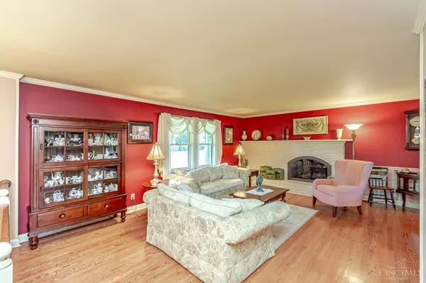 1817 Provincetown Rd, Washington Twp, OH 45459