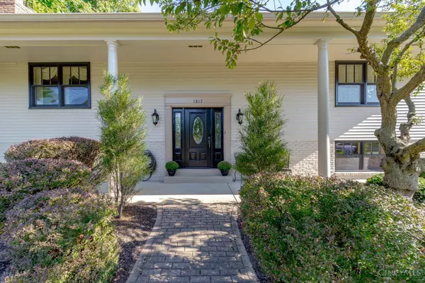 1817 Provincetown Rd, Washington Twp, OH 45459