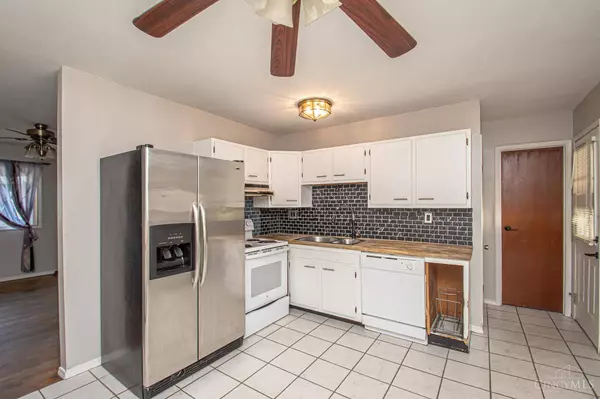 354 Ellenwood Dr, West Carrollton, OH 45449