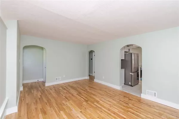 24 Rosell Drive, Dayton, OH 45440