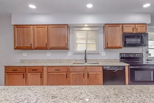 6175 Carnation Rd, West Carrollton, OH 45449