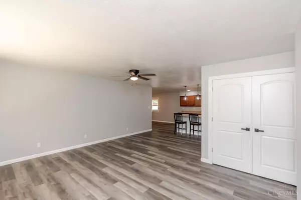 6175 Carnation Rd, West Carrollton, OH 45449