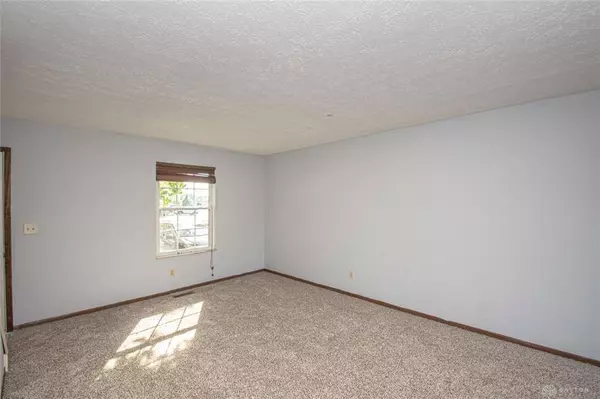 1030 Jackson Lane, Middletown, OH 45044