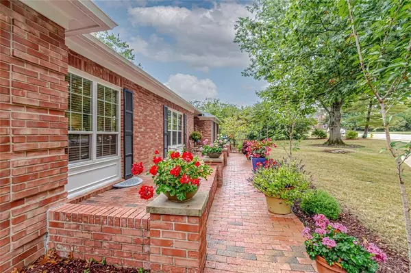 1187 W Mary Lane, Miamisburg, OH 45342