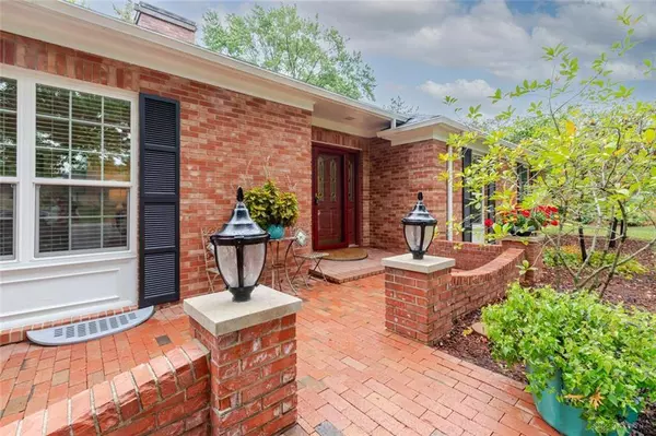 1187 W Mary Lane, Miamisburg, OH 45342