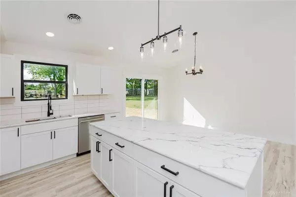 19 Lakengren Drive, Eaton, OH 45320