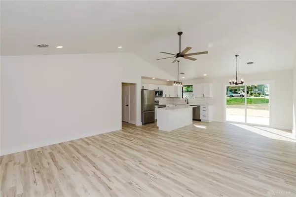 19 Lakengren Drive, Eaton, OH 45320