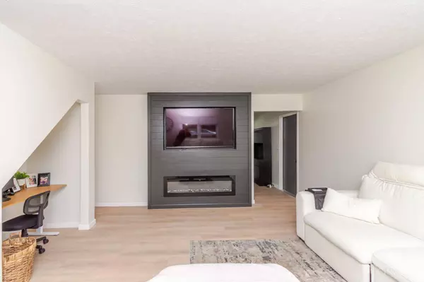 1107 Arkansas Dr, Xenia, OH 45385