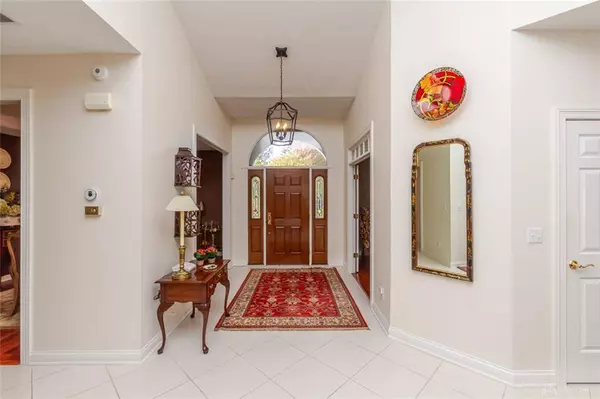 1053 Charter Place, Centerville, OH 45458