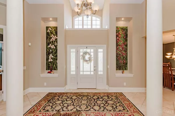 10679 Chestnut Hill Ln, Washington Twp, OH 45458