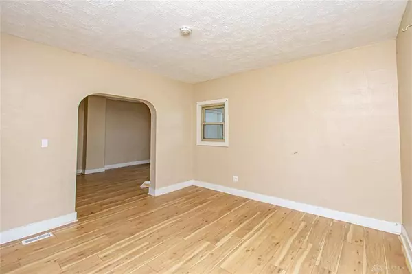 136 Dover Street, Dayton, OH 45410