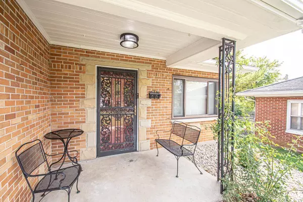 1716 Parkhill St, Dayton, OH 45406