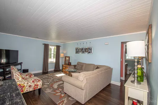 127 Thunder Dr, Eaton, OH 45320