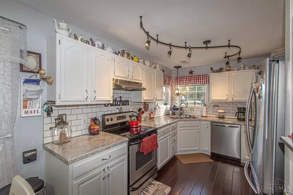 125 Saxon Dr, Gasper Township, OH 45320