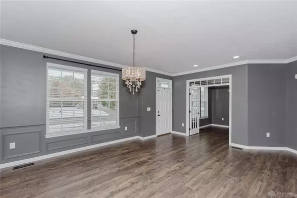 8754 Elysee Circle, Dayton, OH 45458