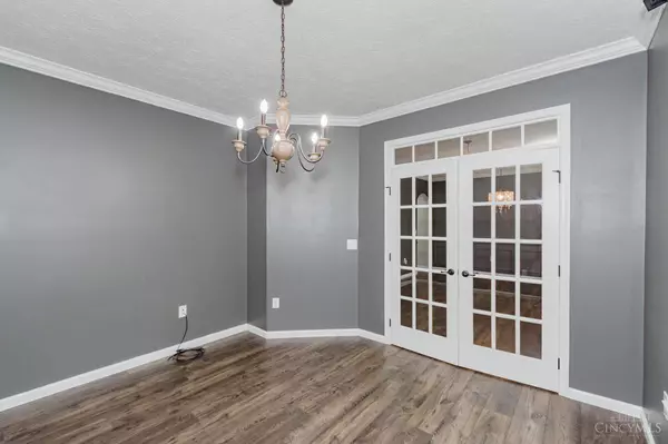 8754 Elysee Cir, Washington Twp, OH 45458