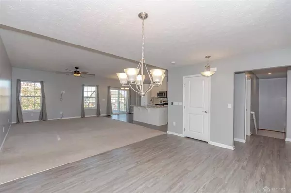 637 Babbling Brooke Drive, Monroe, OH 45050