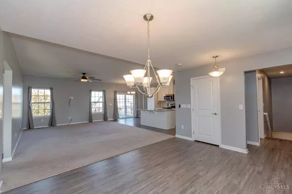 637 Babbling Brooke Dr, Monroe, OH 45050