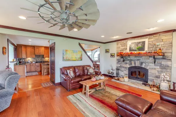 8885 Hemple Rd, Germantown, OH 45327