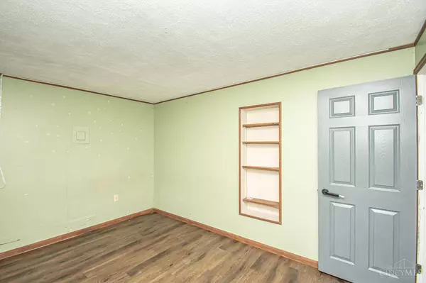 23 Long Dr, Eaton, OH 45320