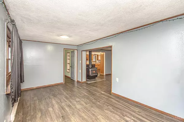 23 Long Dr, Eaton, OH 45320