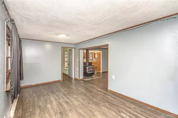 23 Long Drive, Eaton, OH 45320