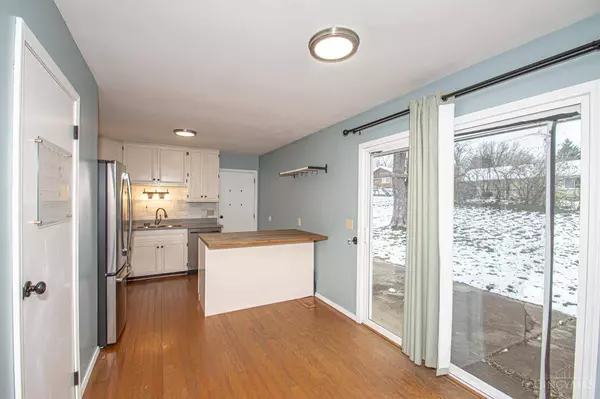 210 Evergreen Dr, Springboro, OH 45066