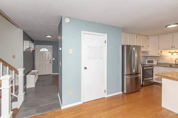 210 Evergreen Dr, Springboro, OH 45066