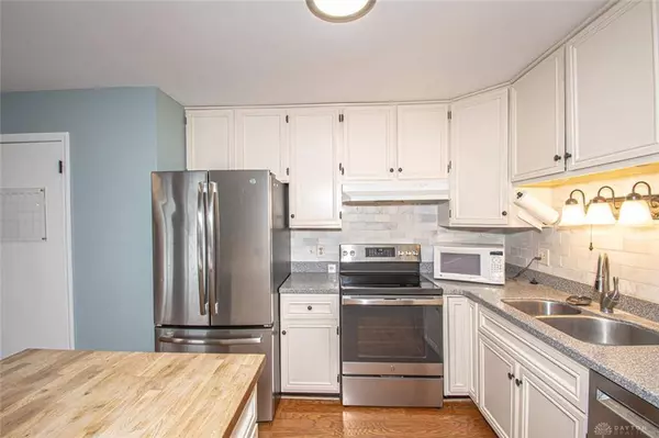 210 Evergreen Drive, Springboro, OH 45066