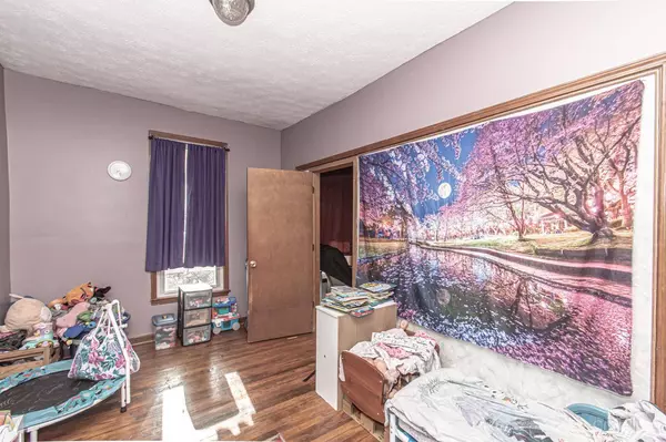 210 N Main St, New Madison, OH 45346