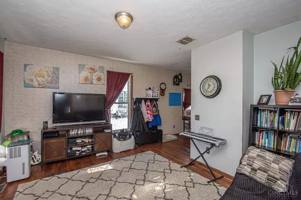 210 N Main St, New Madison, OH 45346