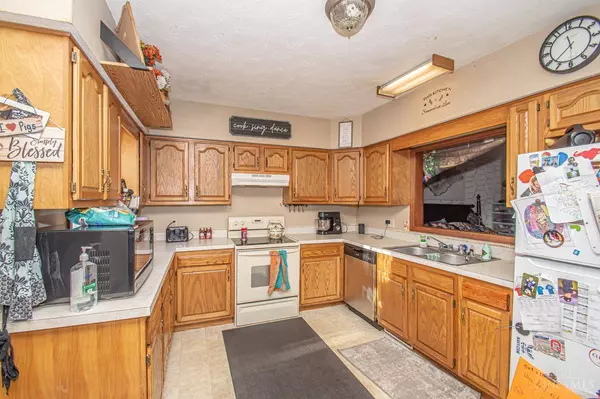 210 N Main St, New Madison, OH 45346