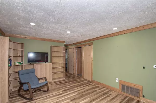 9045 E SR 725, Germantown, OH 45327