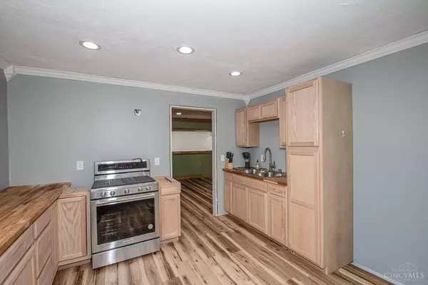 9045 E State Route 725, Gratis Twp, OH 45327