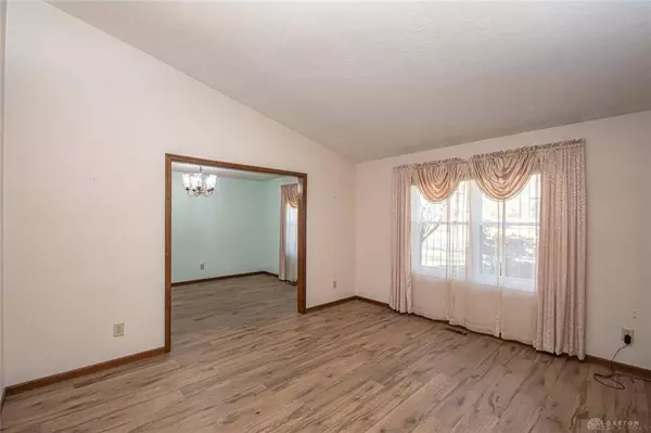 1939 Sugar Run Trail, Bellbrook, OH 45305