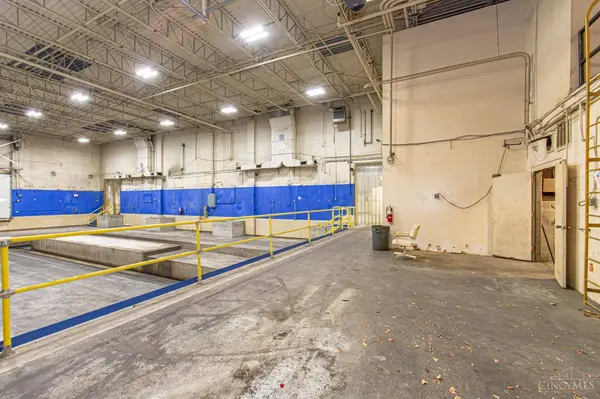 1875 Radio Rd, Riverside, OH 45431