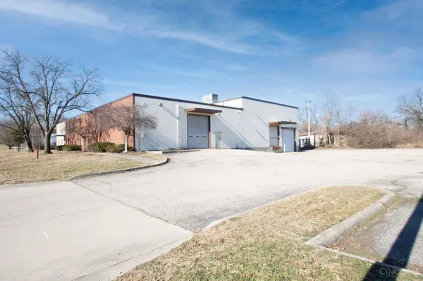 1875 Radio Rd, Riverside, OH 45431