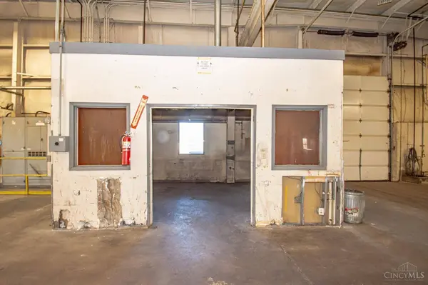 1889 Radio Rd, Riverside, OH 45431