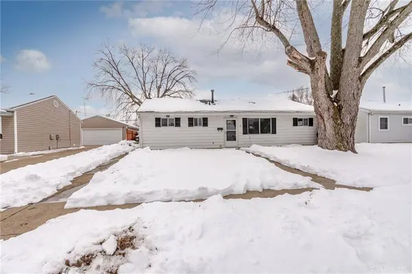 38 Lindway Drive, Fairborn, OH 45324