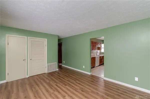 38 Lindway Drive, Fairborn, OH 45324