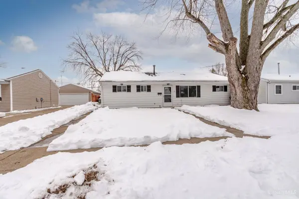 38 Lindway Dr, Fairborn, OH 45324